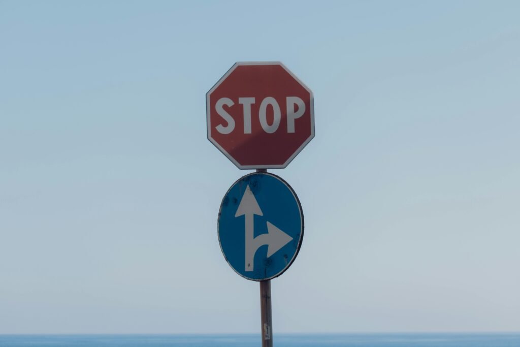 Road Signs & Markings Quiz – 25 Malayalam